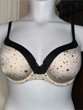 Victoria's Secret Cream and Black Star Print Push-Up Bra